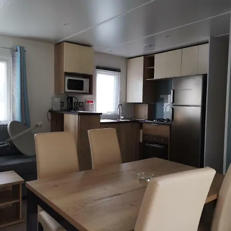 Mobil-home 6/8 Personnes ****