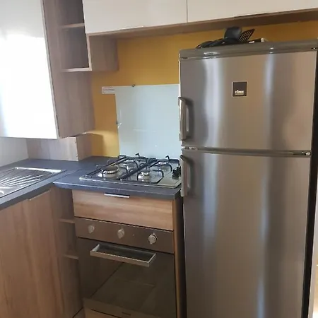 Кемпинг Mobil-home 6/8 Personnes **** *